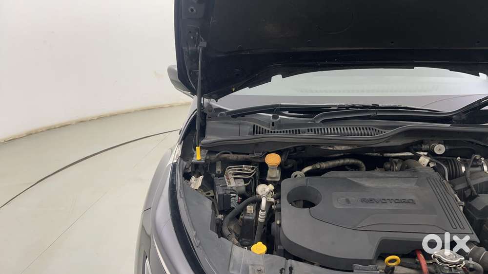 Tata Altroz 1.5 Xz Plus Diesel Dark Edition, 2022, Diesel