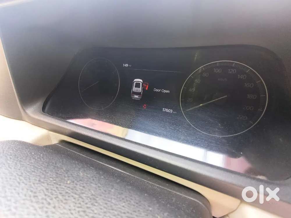 Mahindra Xuv700 Petrol 2023