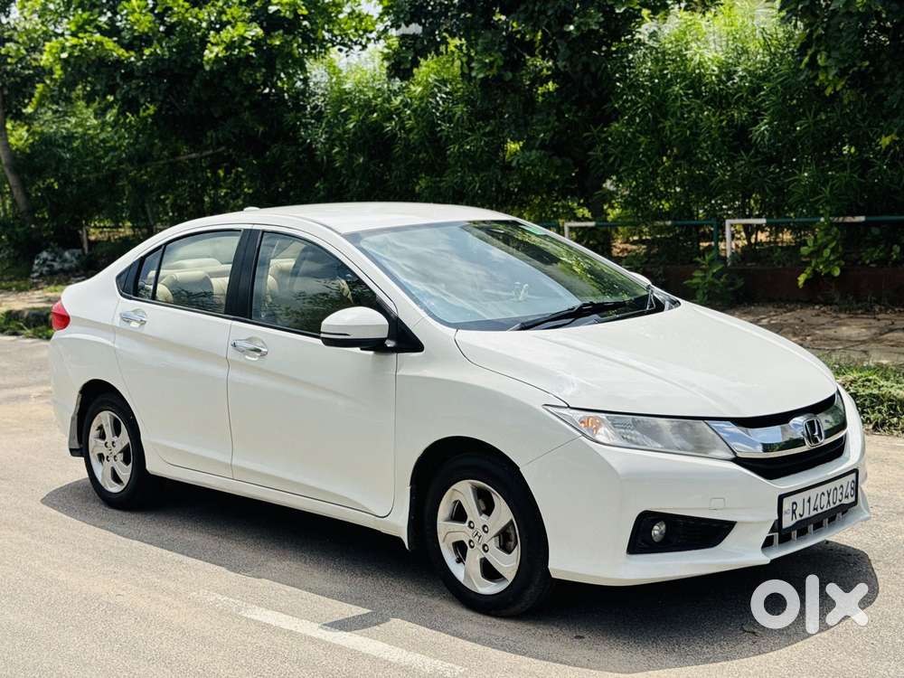 Honda City V Mt Sunroof, 2016, Petrol
