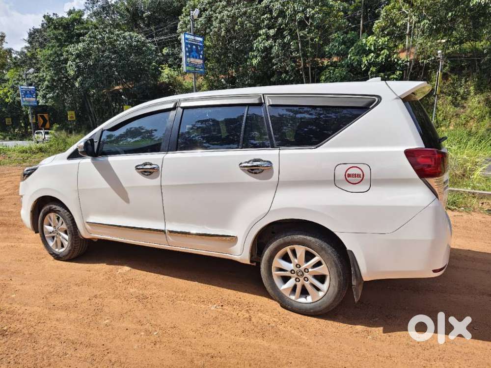 Toyota Innova Crysta 2.4 G Mt 8s, 2018, Diesel