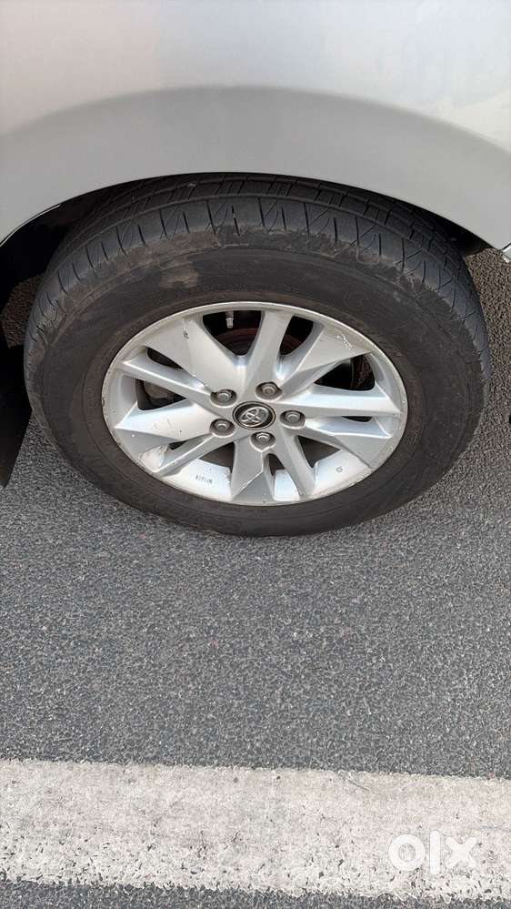 Toyota Innova Crysta 2.8 Gx At 7 Str, 2017, Diesel