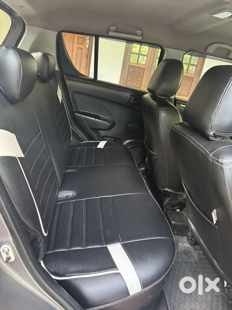 Maruti Suzuki Swift Lxi Optional-o, 2017, Petrol