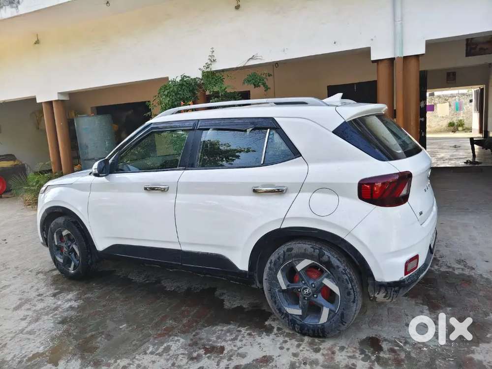 December 2019 Milage 26-28 In Highway And 24-25 In City