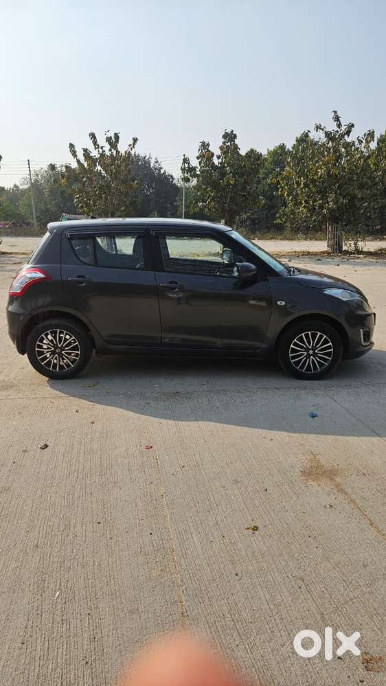 Maruti Suzuki Swift Lxi Option, 2016, Petrol