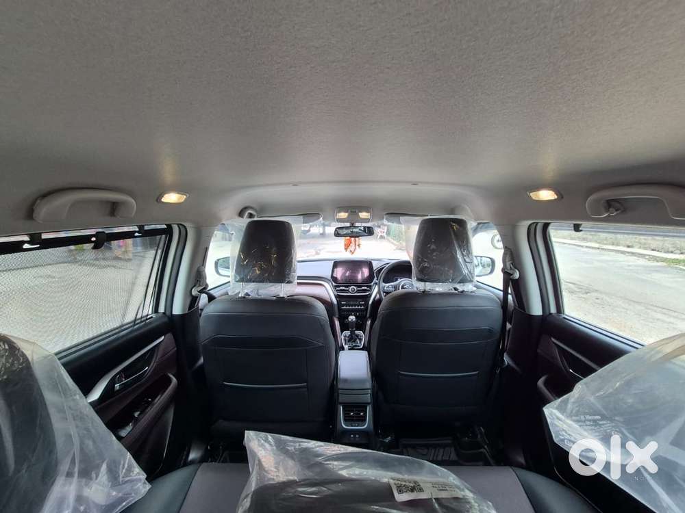 Maruti Suzuki Grand Vitara 1.5 Alpha Smart Hybrid, 2025, Petrol