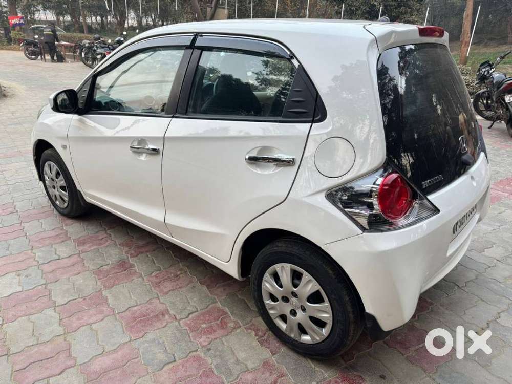 Honda Brio, 2014, Petrol