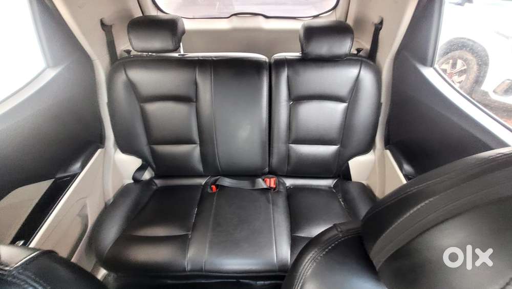 Mahindra Xuv300 W8 Option Diesel, 2023, Diesel