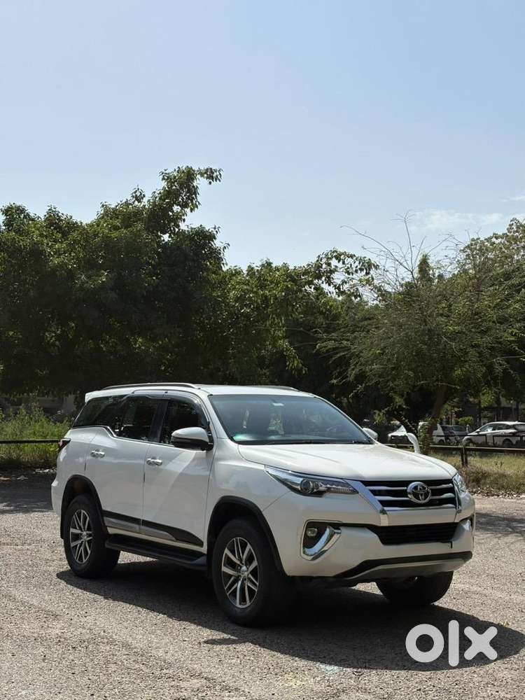 Toyota Fortuner 2019 Diesel 189000 Km Driven