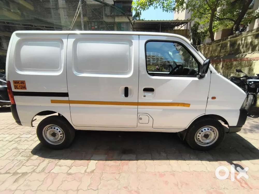 Maruti Suzuki Eeco 2025 Cng & Hybrids 6400 Km Driven