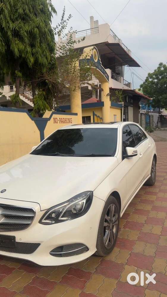 Mercedes-benz 2013 Diesel Automatic. Upgraded With New Perfomance Tyre