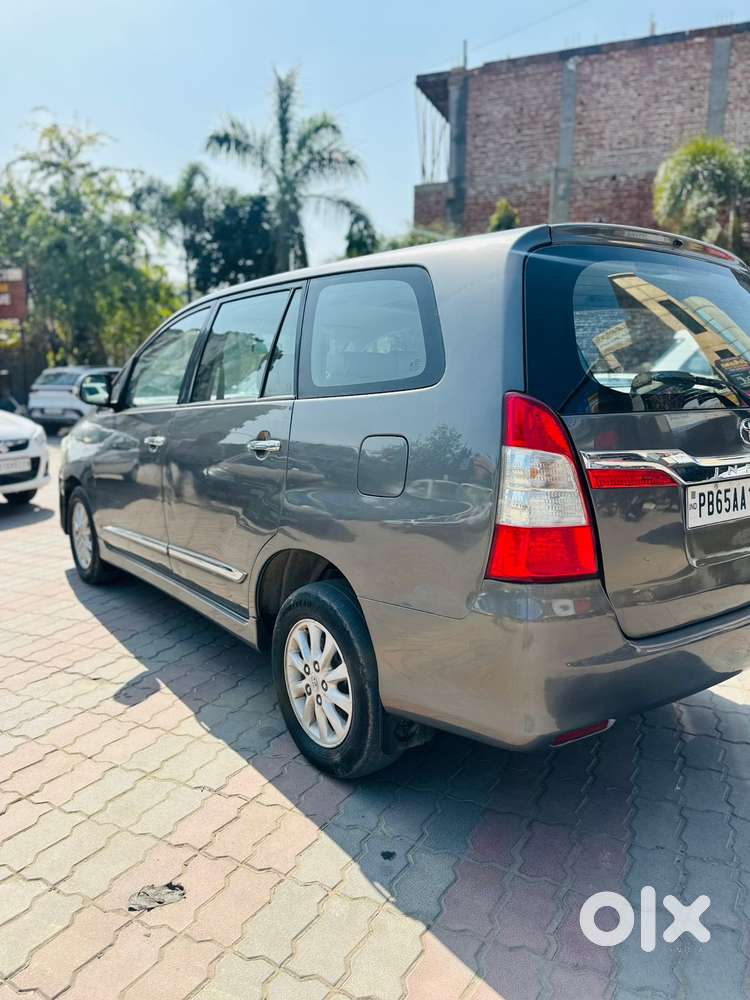 Toyota Innova 2.0 V, 2014, Diesel