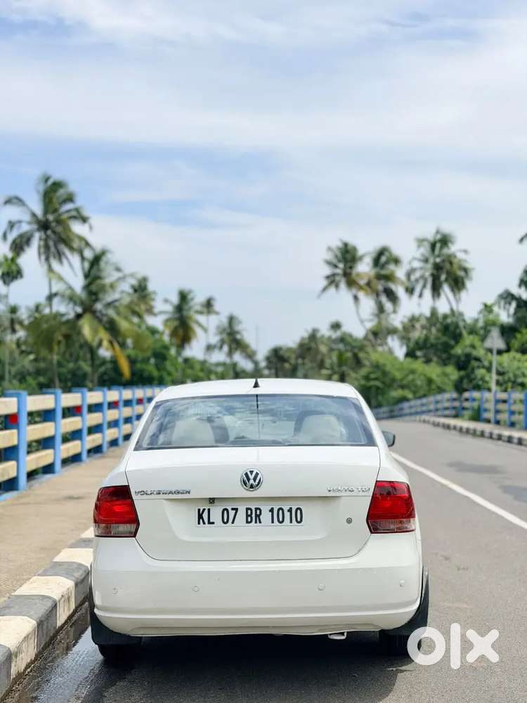 Volkswagen Vento Highline 2011