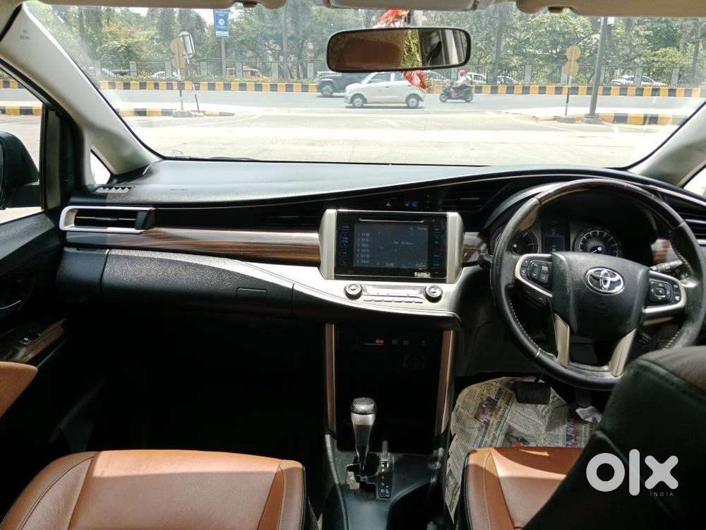 Toyota Innova Crysta 2.8z Automatic, 2018, Diesel