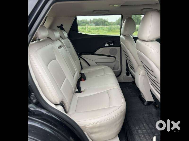 Mahindra Xuv300 W8 Option Diesel, 2022, Diesel