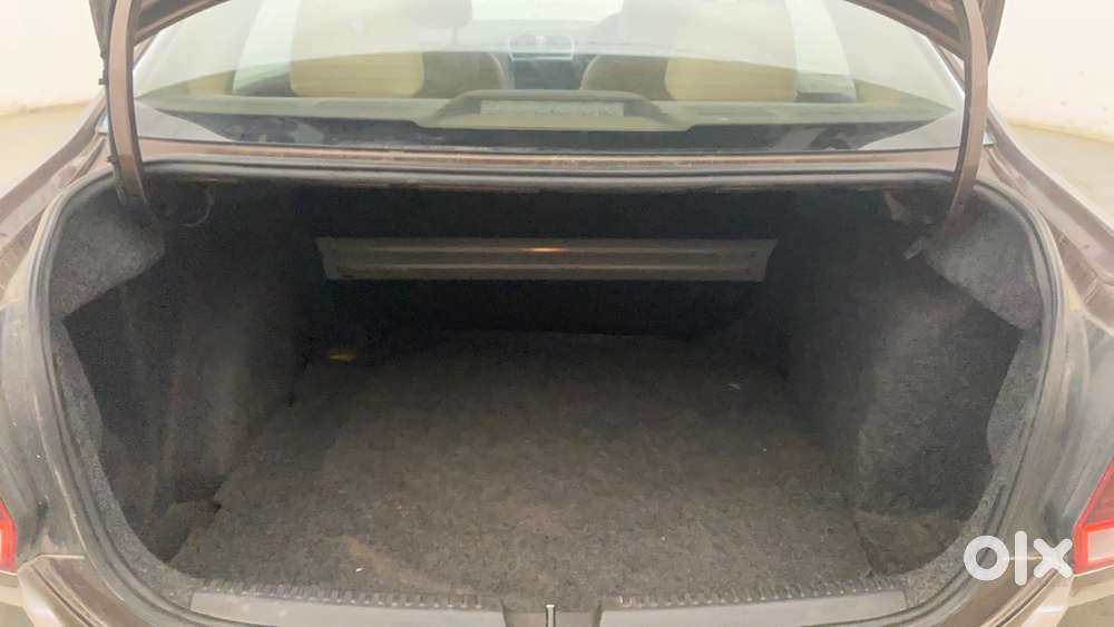 Volkswagen Vento 2010-2013 Petrol Highline At, 2016, Petrol