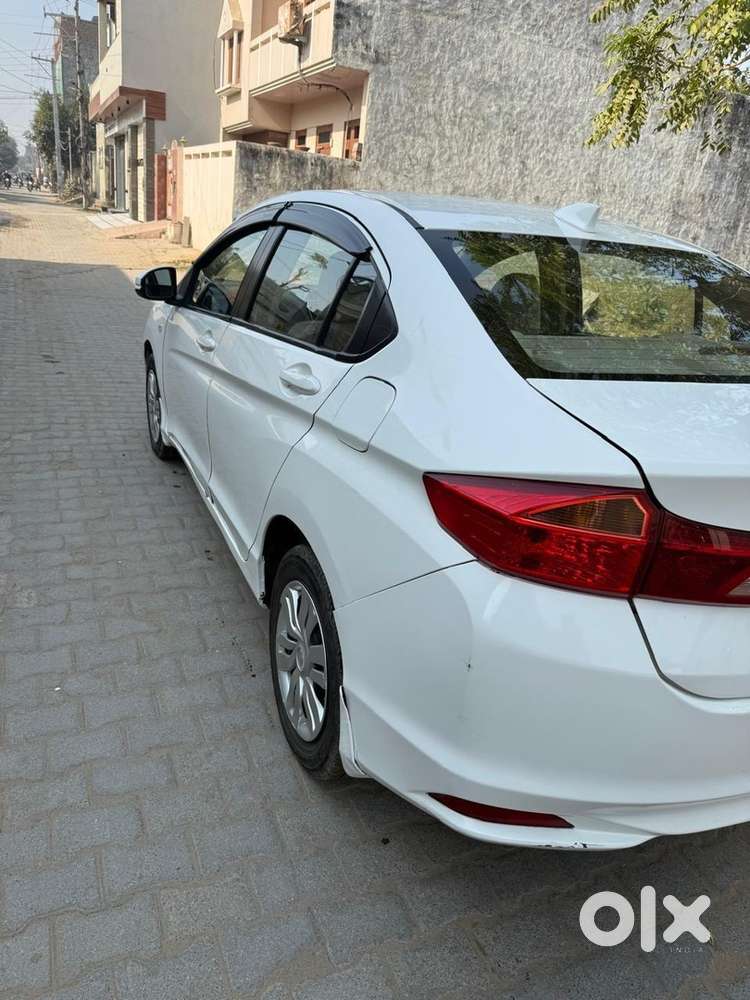Honda City 2016 Diesel Well Maintained