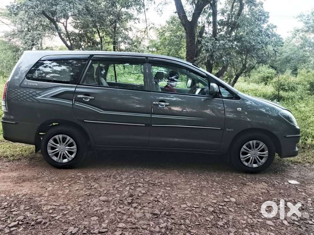 Toyota Innova 2.5 G (diesel) 8 Seater, 2010, Diesel