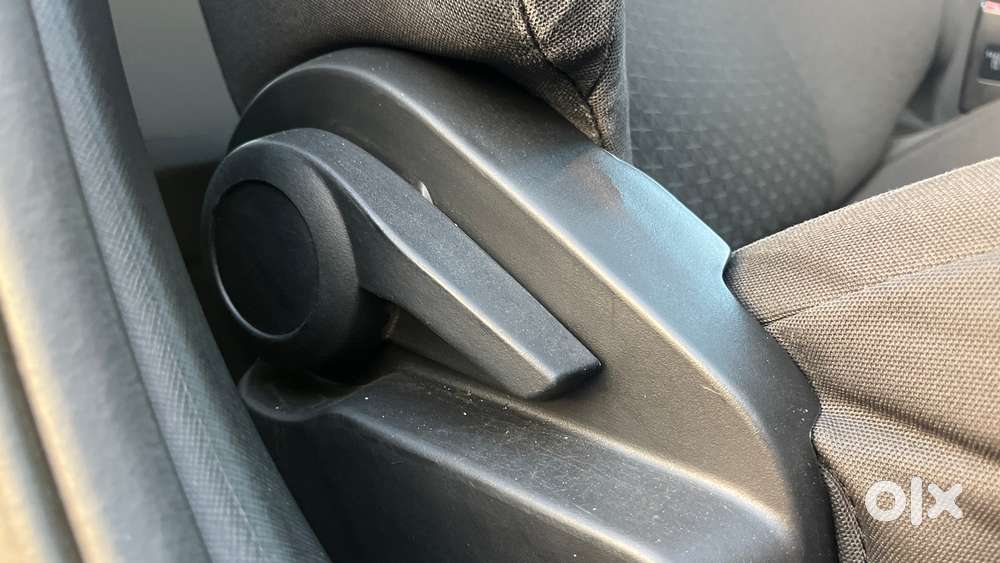 Tata Altroz 1.2 Xm Plus, 2022, Petrol