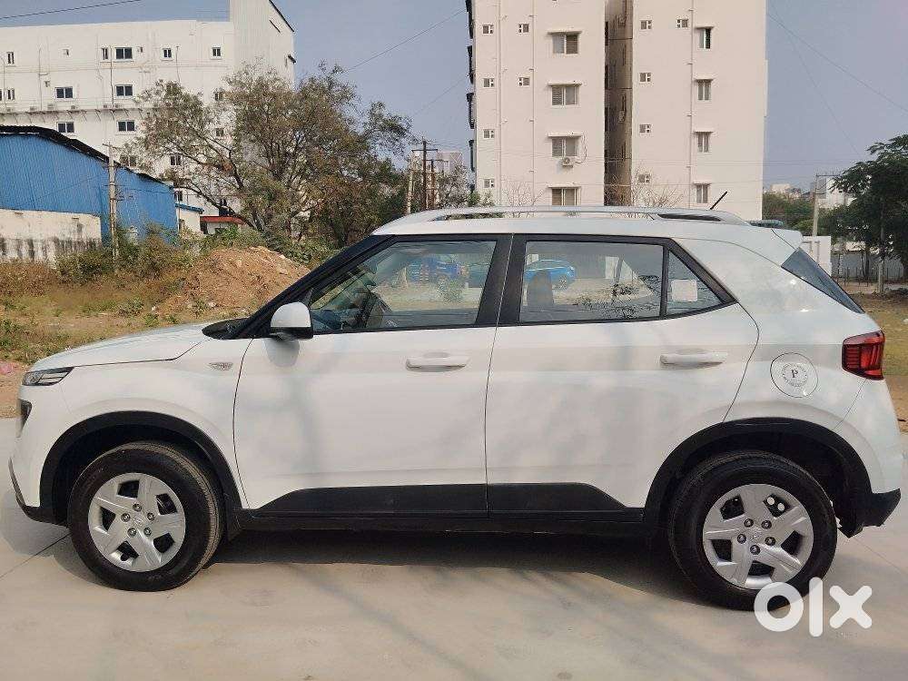 Hyundai Venue S, 2021, Petrol