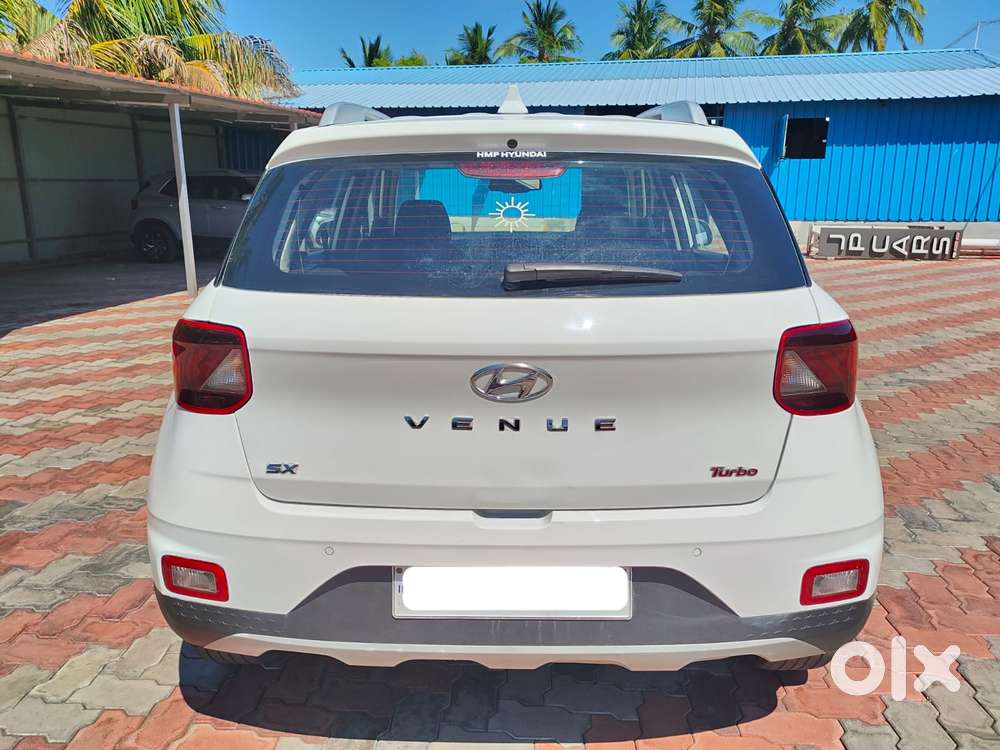 Hyundai Venue, 2021, Petrol