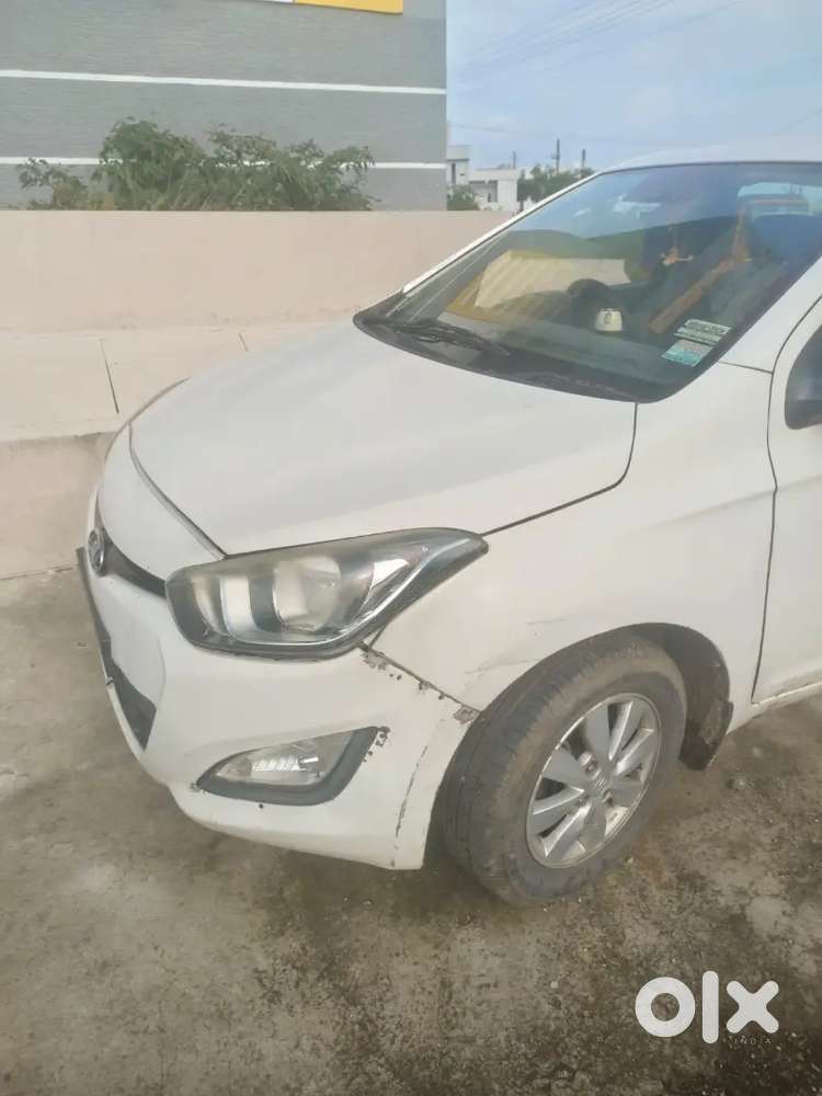 Hyundai I20 Sportz 2012 Manual Petrol