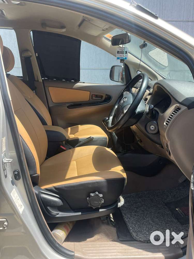 Toyota Innova 2.5 G (diesel) 7 Seater, 2015, Diesel