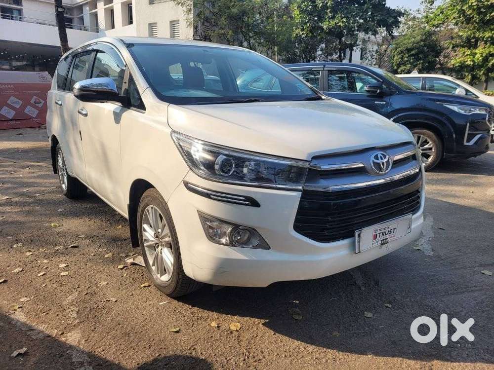 Toyota Innova Crysta 2.8z Automatic, 2017, Diesel