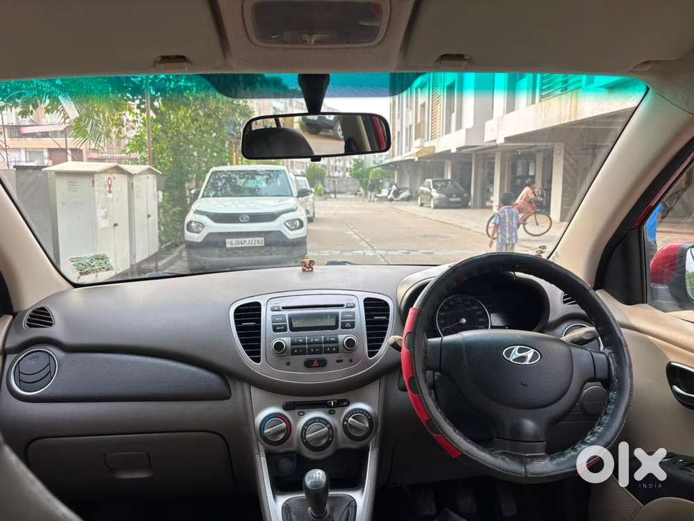 Hyundai I10 2013 Guaranty 23521 Km Driven