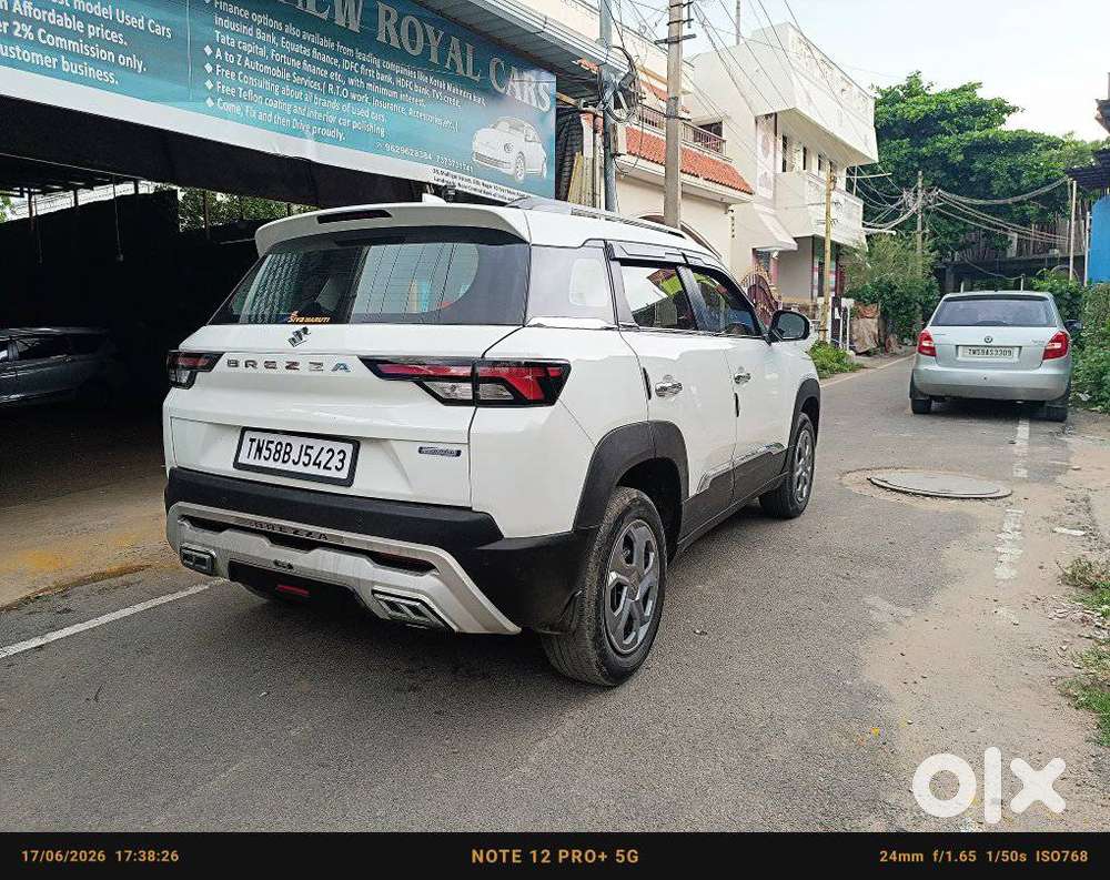 Maruti Suzuki Brezza 1.5 Vxi Smart Hybrid, 2023, Petrol