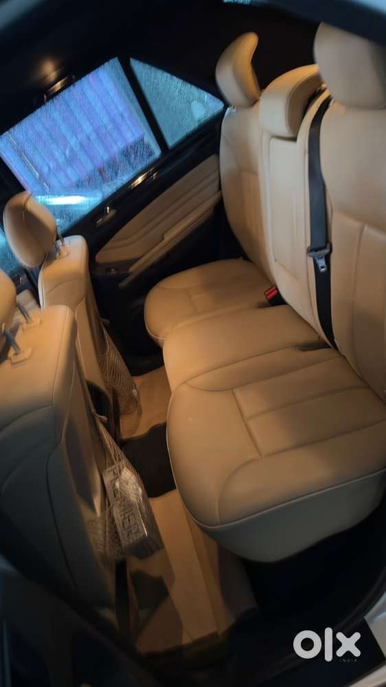 Mercedes-benz M-class 2011
