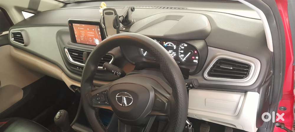 Tata Altroz 1.2 Xm Plus, 2021, Petrol