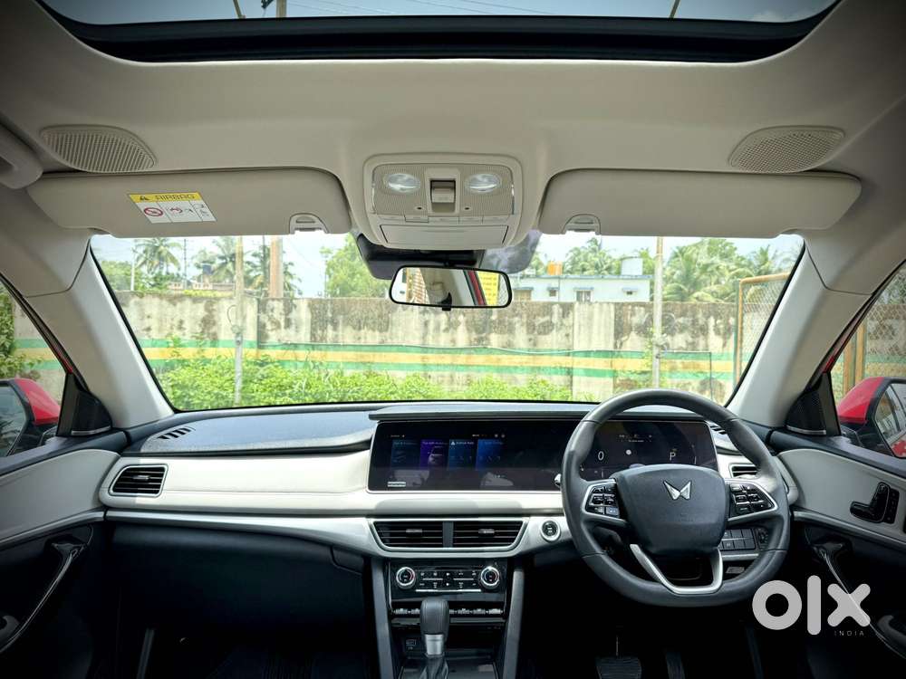 Mahindra Xuv700 2.2 Ax 7 Diesel At Luxury Pack Str, 2023, Diesel
