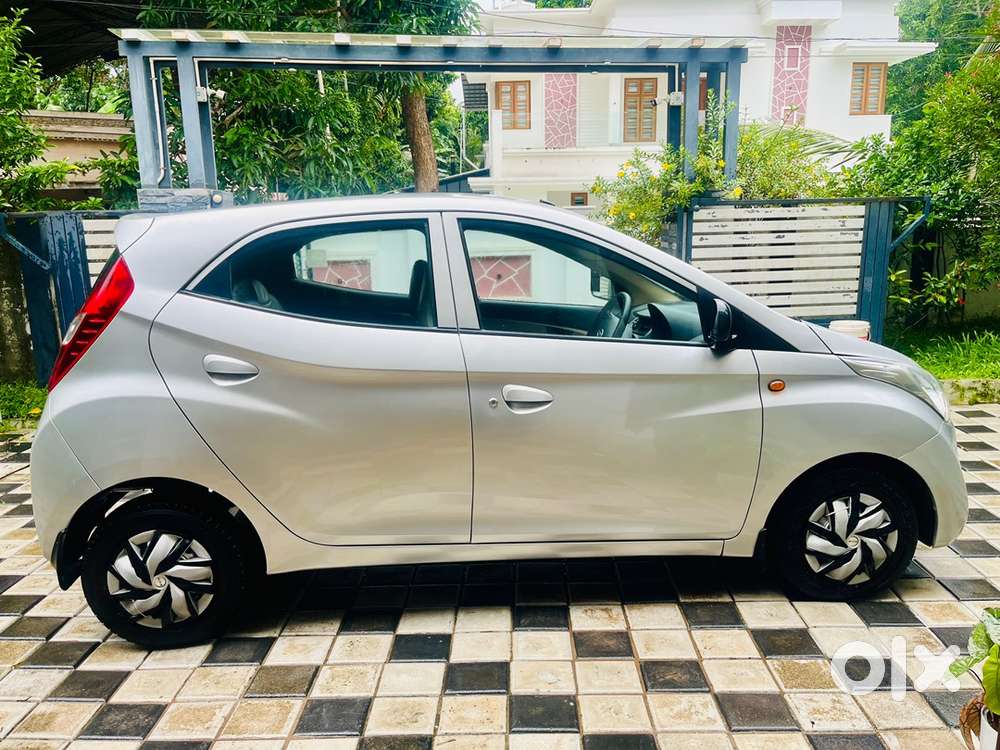 2012 Hyundai Eon, Era +