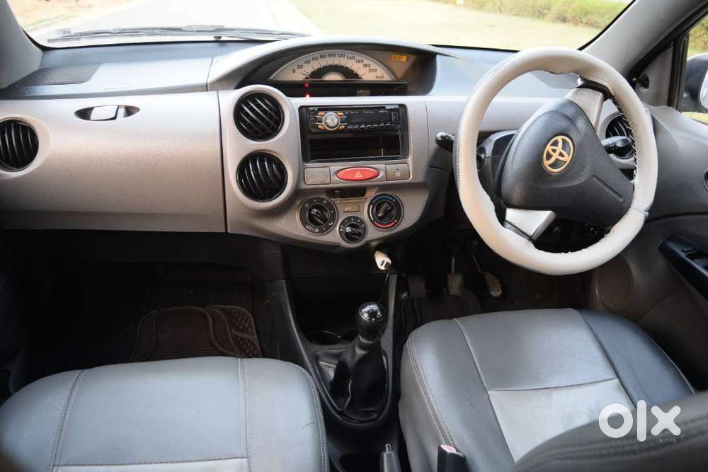 Toyota Etios Eh-gs Serene Bluish Silver