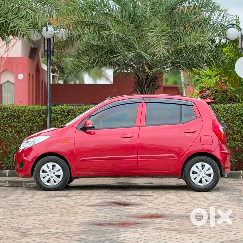 Hyundai I10 Sportz At, 2011, Petrol