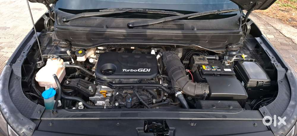 Hyundai Venue Petrol Manual 2024