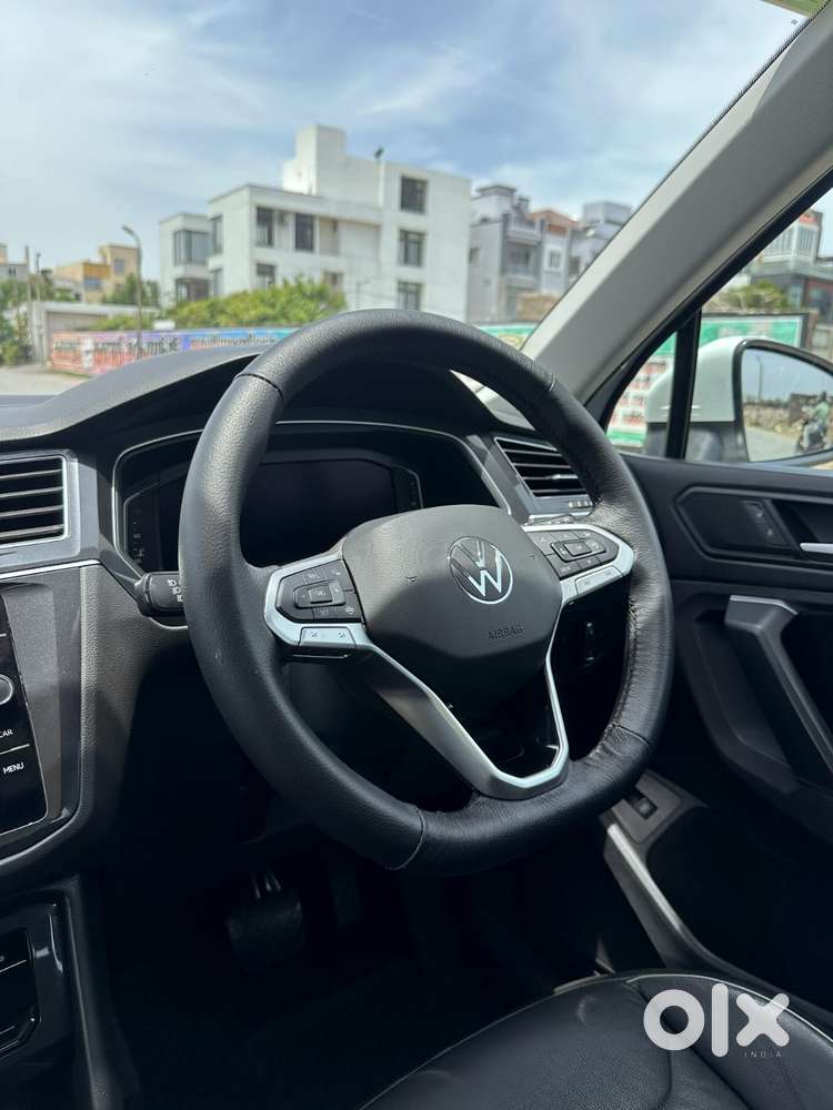 Volkswagen Taigun 1.0 Tsi Highline At, 2022, Petrol