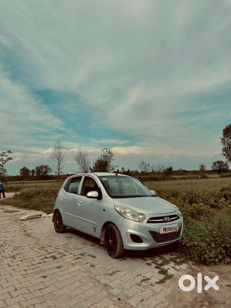 Hyundai Petrol Manual 2011