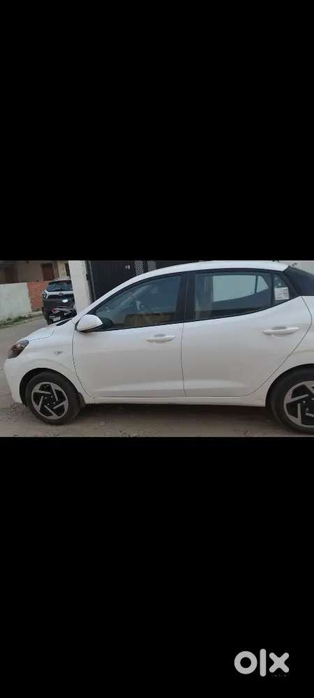 Hyundai Aura 2025 Cng & Hybrids 35000 Km Driven Urgent Sale