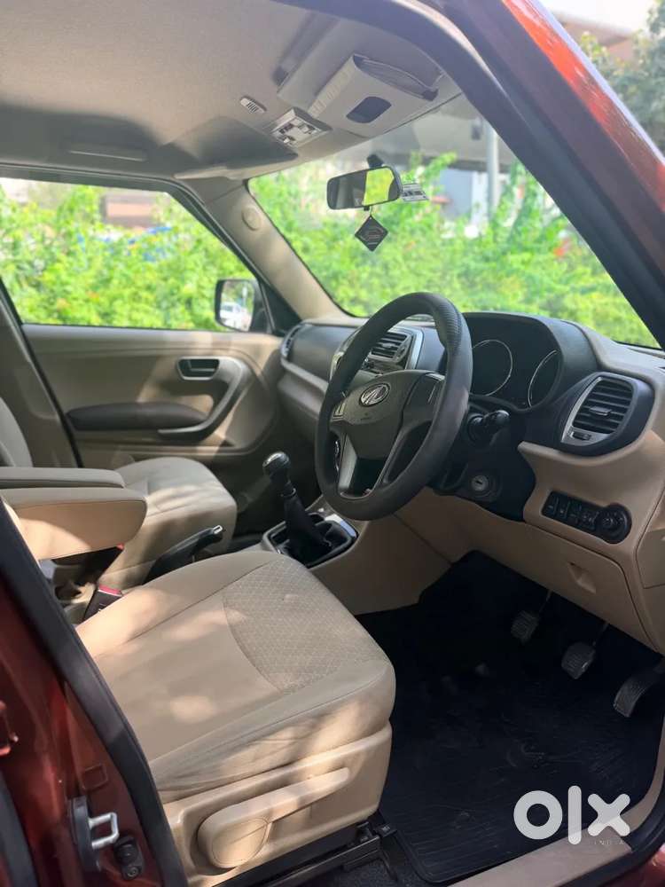 Mahindra Tuv 300 T10, 2019, Diesel