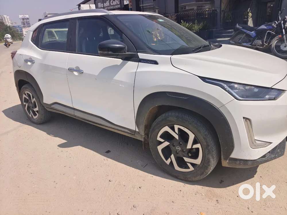 Nissan Magnite 1.0 Xv Turbo Cvt