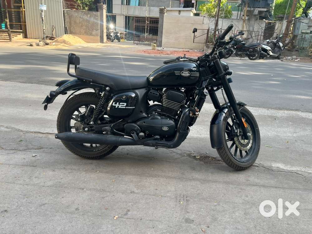 Jawa 42 Bike Petrol Year 2025