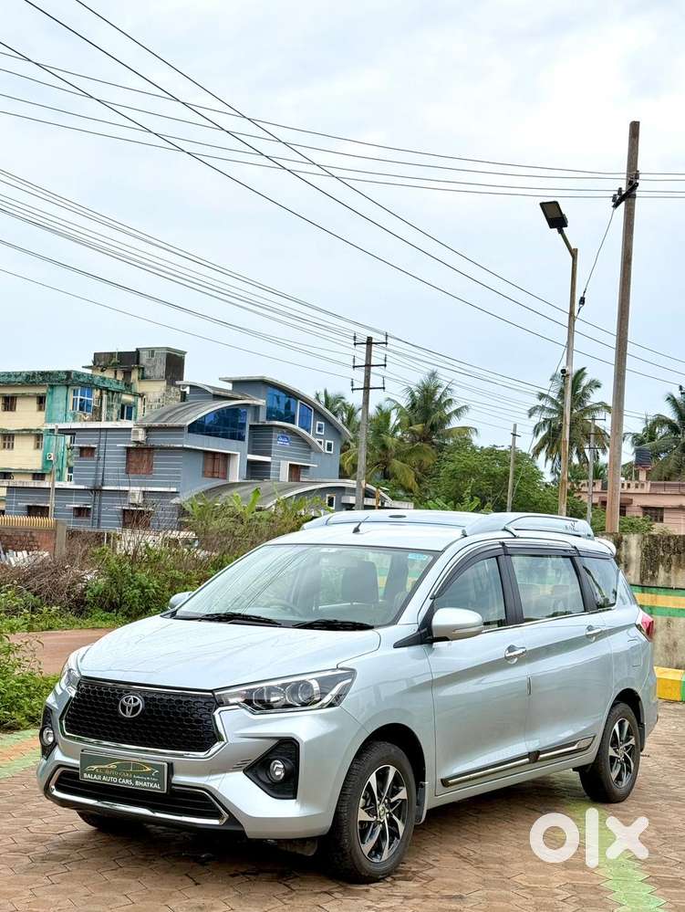 Toyota Rumion V Mt, 2024, Petrol