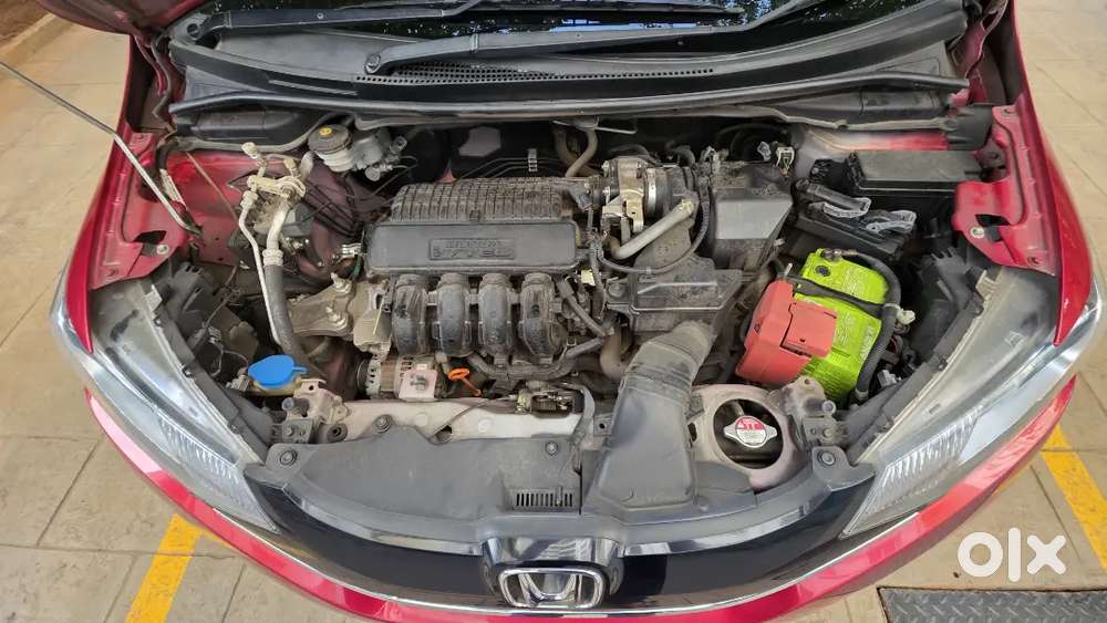 2019 Honda Jazz 1.2vx Cvt Petrol Automatic. 25200km Accessories 1lakh+