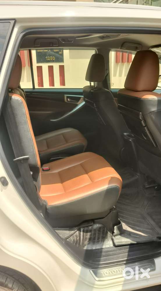 Toyota Innova Crysta 2.8 Zx At, 2022, Diesel