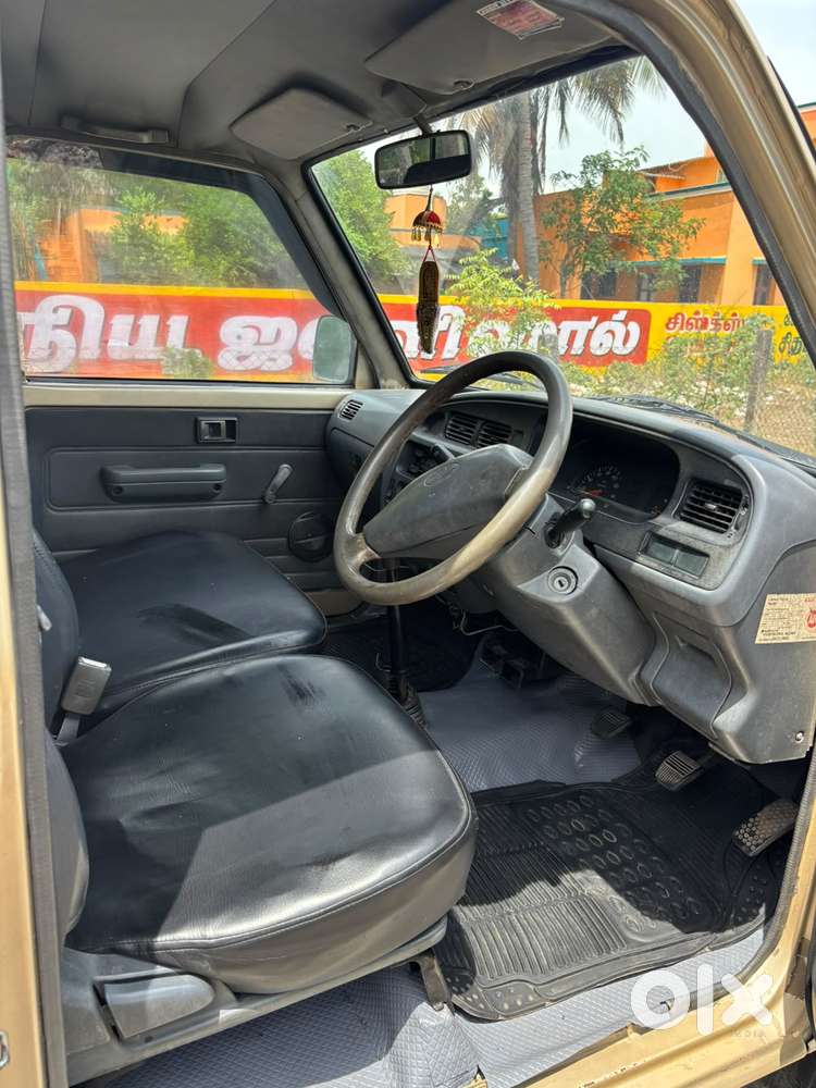 Toyota Qualis, 2003