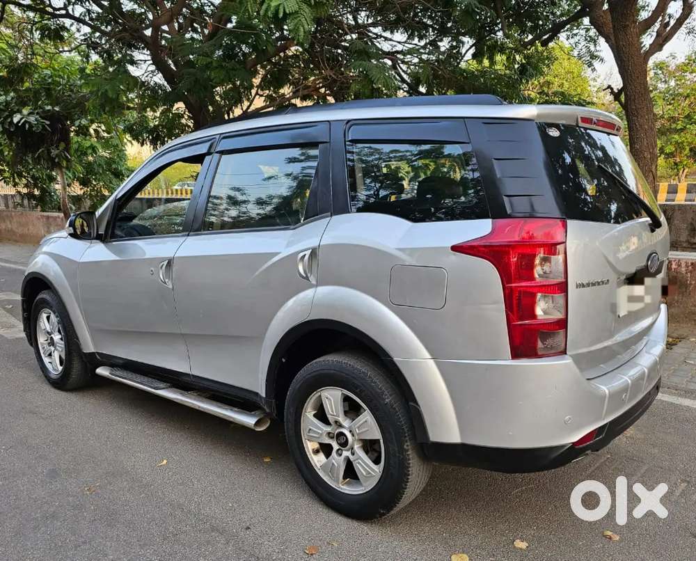 Xuv 500 W8 Top Model