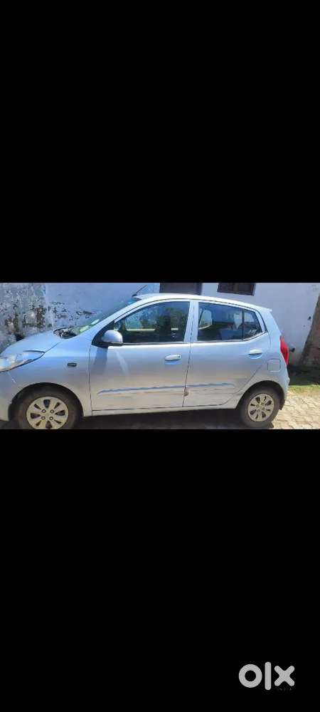 Hyundai Accent Hatchback 2011