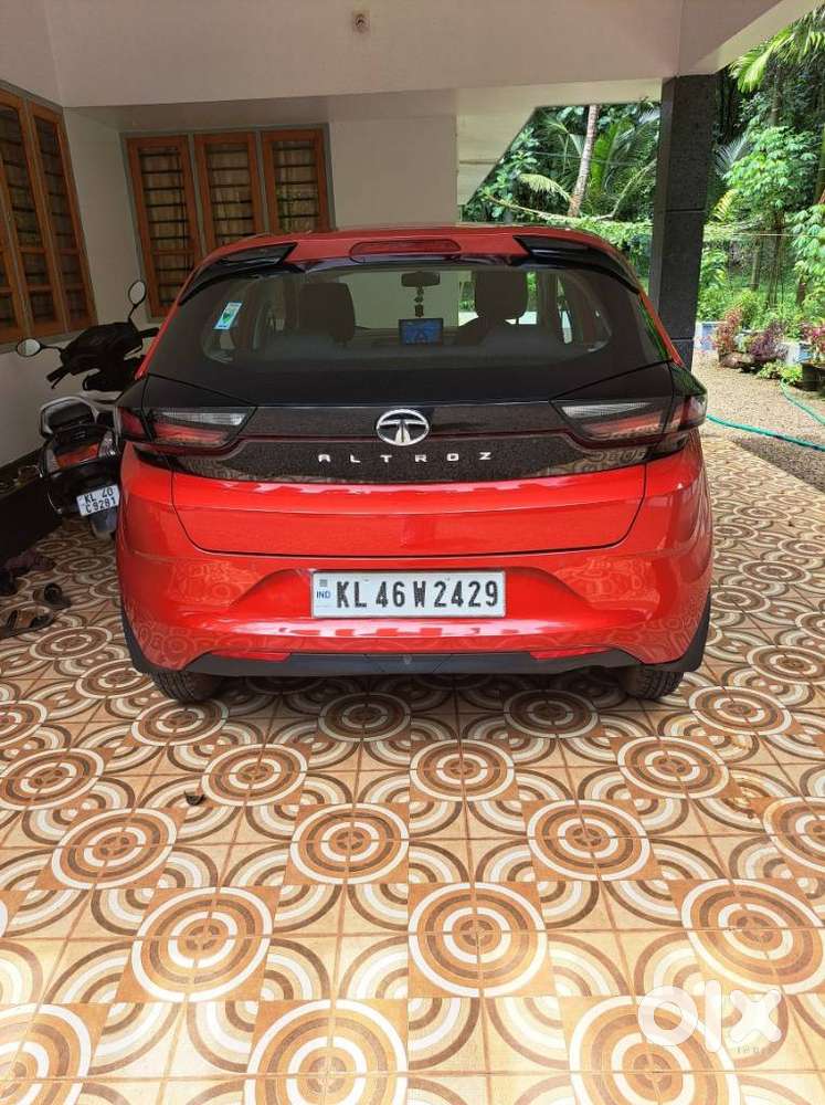 Tata Altroz 1.2 Xe, 2021, Petrol