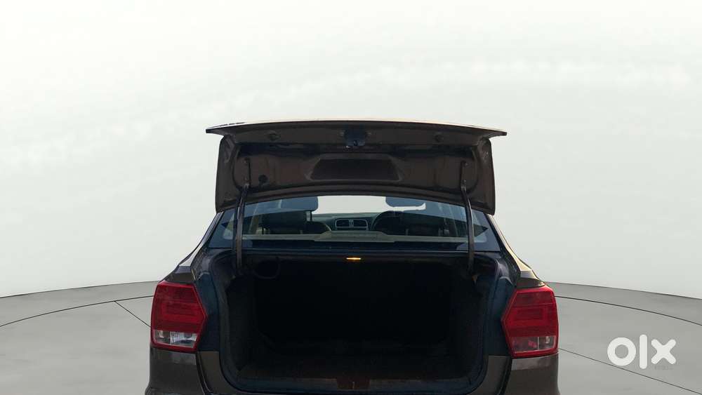 Volkswagen Ameo 1.2 Mpi Highline 16 Alloy, 2017, Petrol